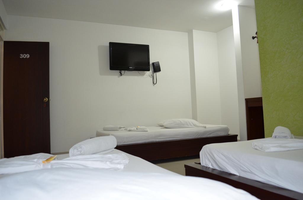 Hotel El Imperio Ибаге Номер фото