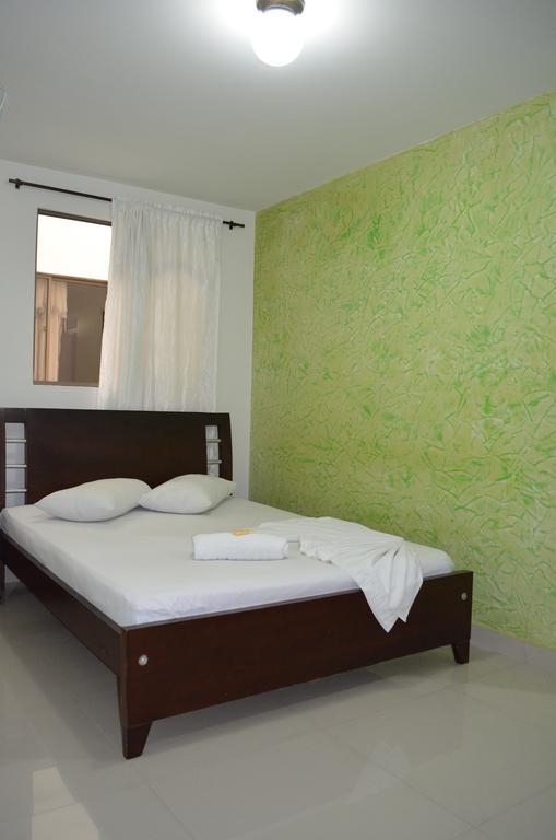 Hotel El Imperio Ибаге Номер фото
